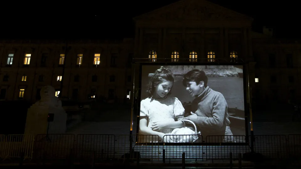 Film "Aniki-Bobó" returns to theaters after festival circuit