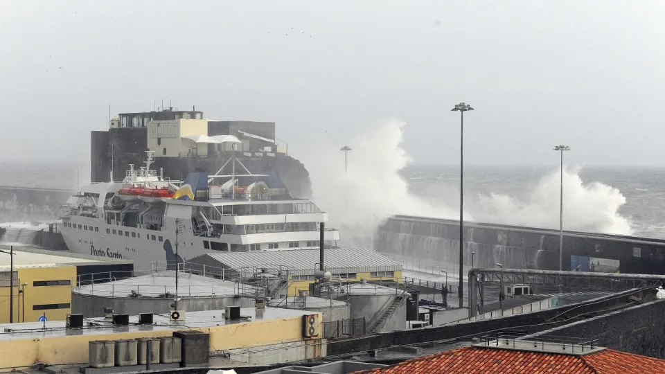 Funchal Captaincy extends strong maritime agitation warning again