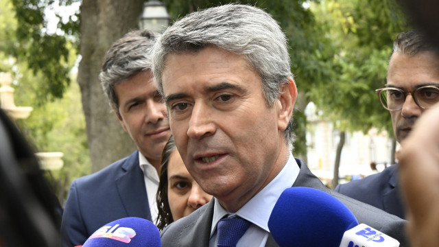 Gouveia e Melo calls for a change of "attitude" in the negotiation of labor reform