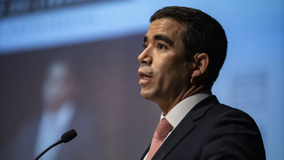 Government plans training on artificial intelligence for journalists