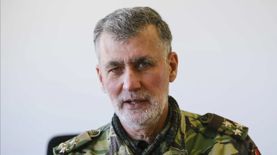 "I want to be demanding with governance. My only party is Portugal."