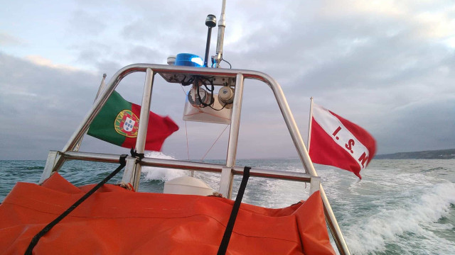 "It will have been a sea blow." Searches for the 3 fishermen end for today.