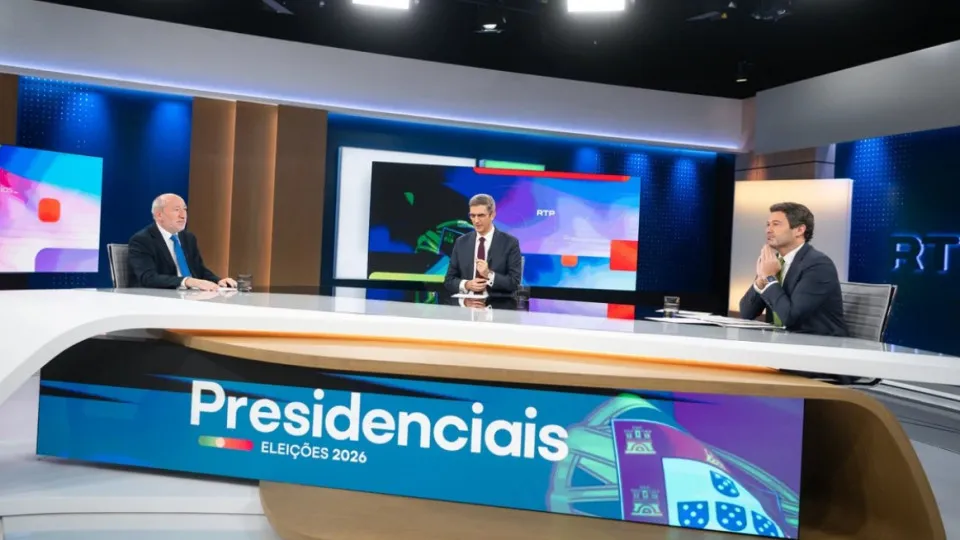Labor law, Passos and "dictators": Debate António Filipe vs André Ventura