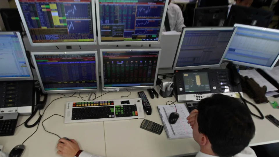 Lisbon Stock Exchange closes up 0.02%