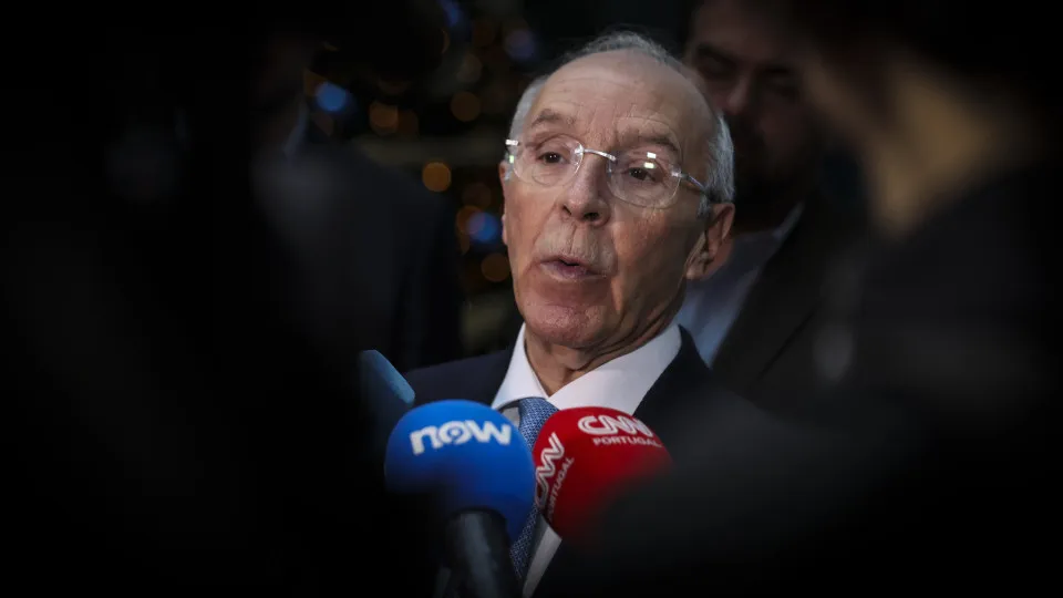 Marques Mendes warns against the "germ of instability" in the Parliament.