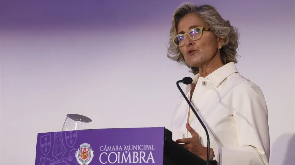 Mayor admits risk of more buildings collapsing in Coimbra