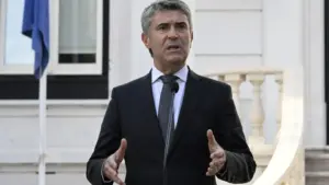 Migratory pressure "I advise that you read the reports," says Carneiro