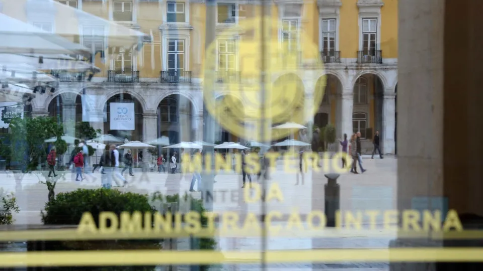 Ministry announces subsidy increase, GNR insists on negotiating salaries