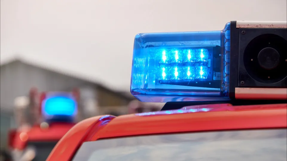 One injured after residential fire in Vila Nova de Gaia