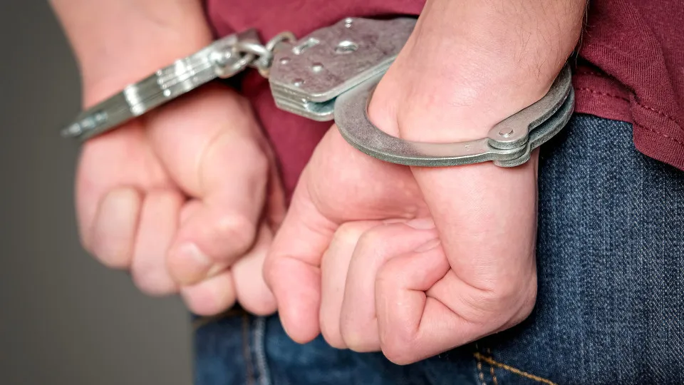 Peso da Régua. Arrested 3 months after attempting to kill a member of "rival family"