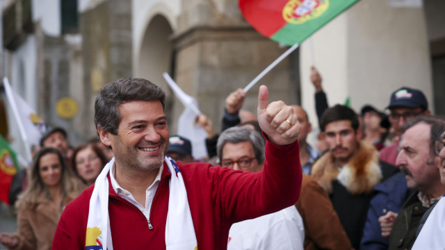 Ventura quer economia ao