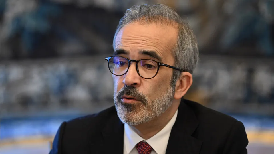 Portuguese government expresses sorrow for the victims of the floods in South Asia.