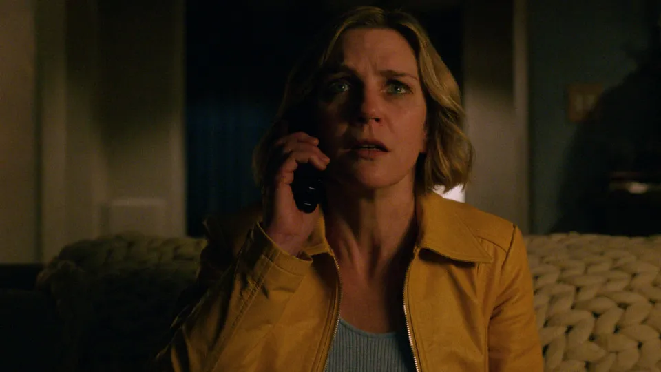 Portuguese version of "Aquarius/Let the sunshine in" closes Pluribus episode