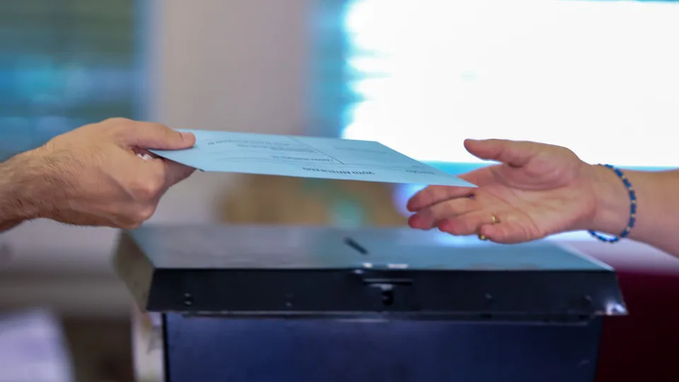 Registrations for early voting in the Presidential elections open on Monday