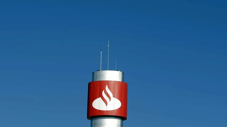 Santander meets the ECB's minimum prudential requirements for 2026.