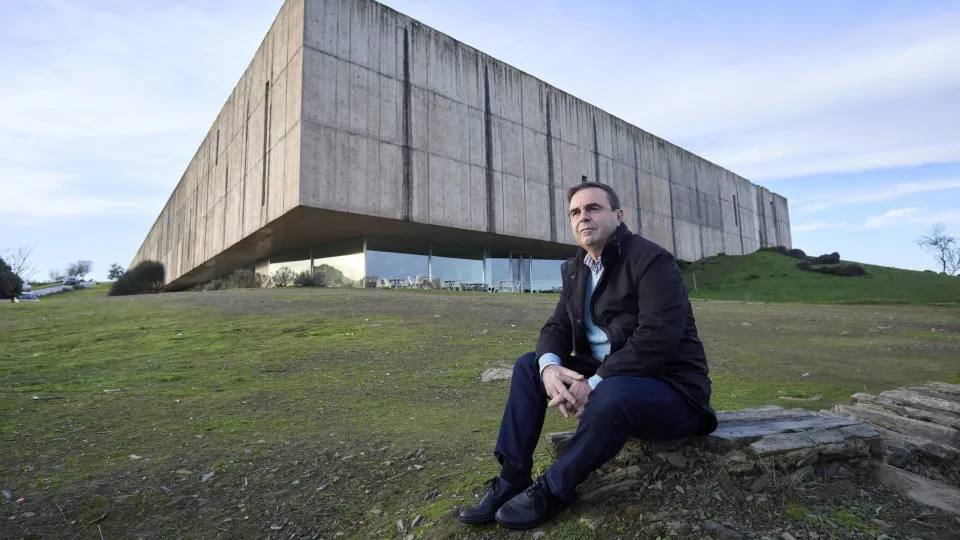 Scientific research is one of the priorities of the Côa Parque Foundation.