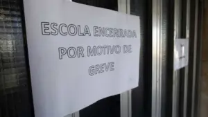 Telework? Justified absence What to do if the strike closes the schools