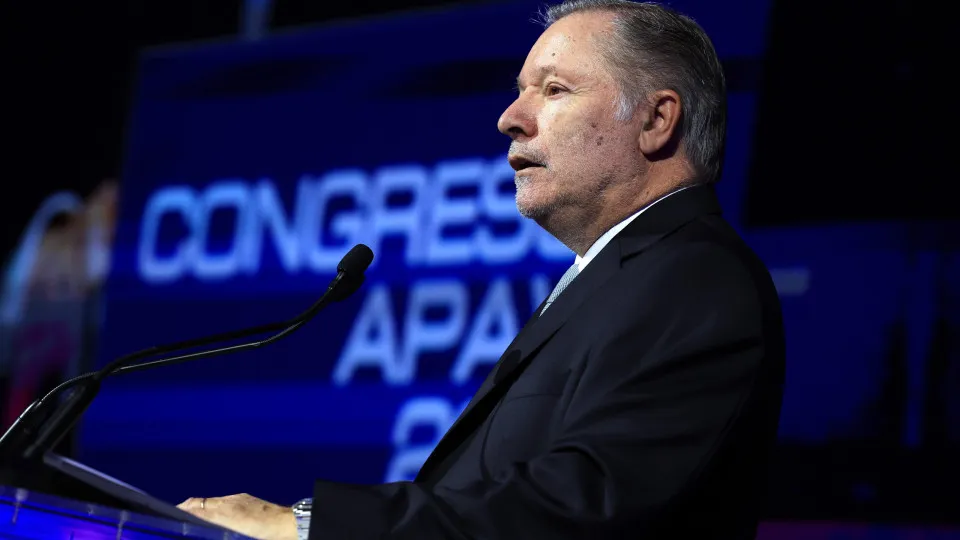 Tourism criticized for "mediocrity" remains more competitive than the economy