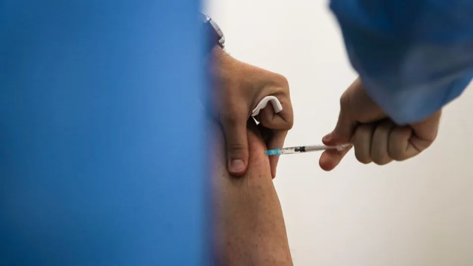 Vaccines against influenza and hepatitis A among drugs prohibited for export