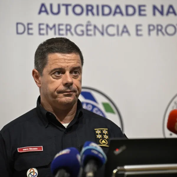At dusk, the assessment: How many firefighters and which fires are most concerning