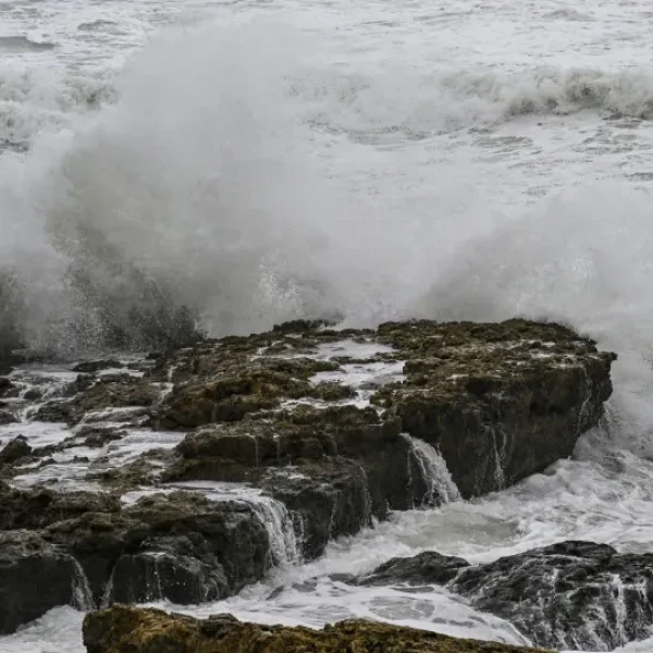 Funchal Captaincy issues warning of strong maritime agitation in Madeira