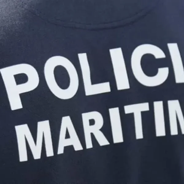 Man rescued from a jet ski dragged by the current in Esposende