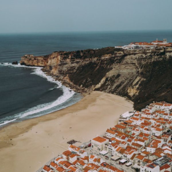 Nazaré Sea? More than 30 people went to the emergency room for vomiting and diarrhea.