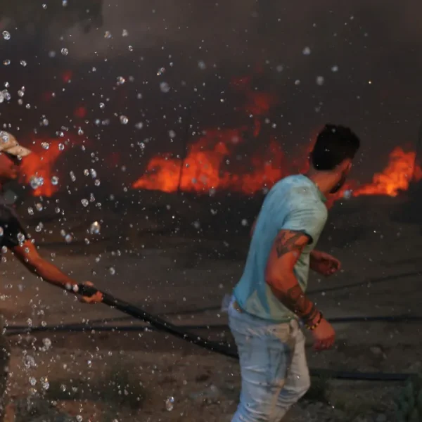 "Practically extinguished," Tarouca has an active front with difficult access.