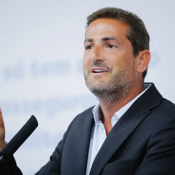 Regional airport in Bragança needs "study," says Hugo Soares